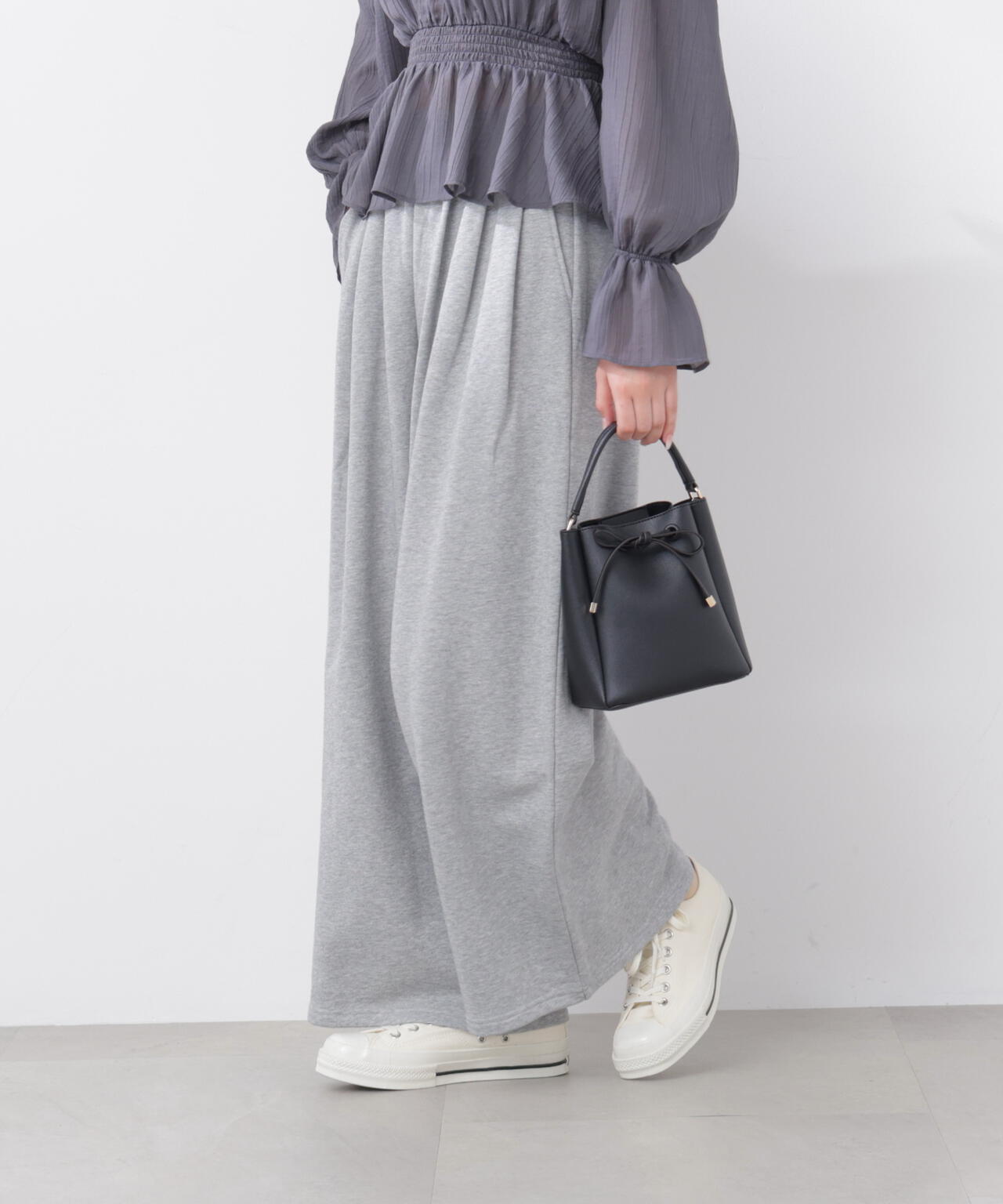 《EDIT COLOGNE》スウェットタックパンツ【WEB・一部店舗限定】