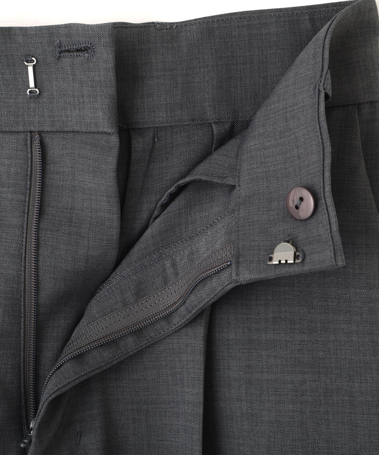 <ウォッシャブル>ベルト付きタックワイドパンツ