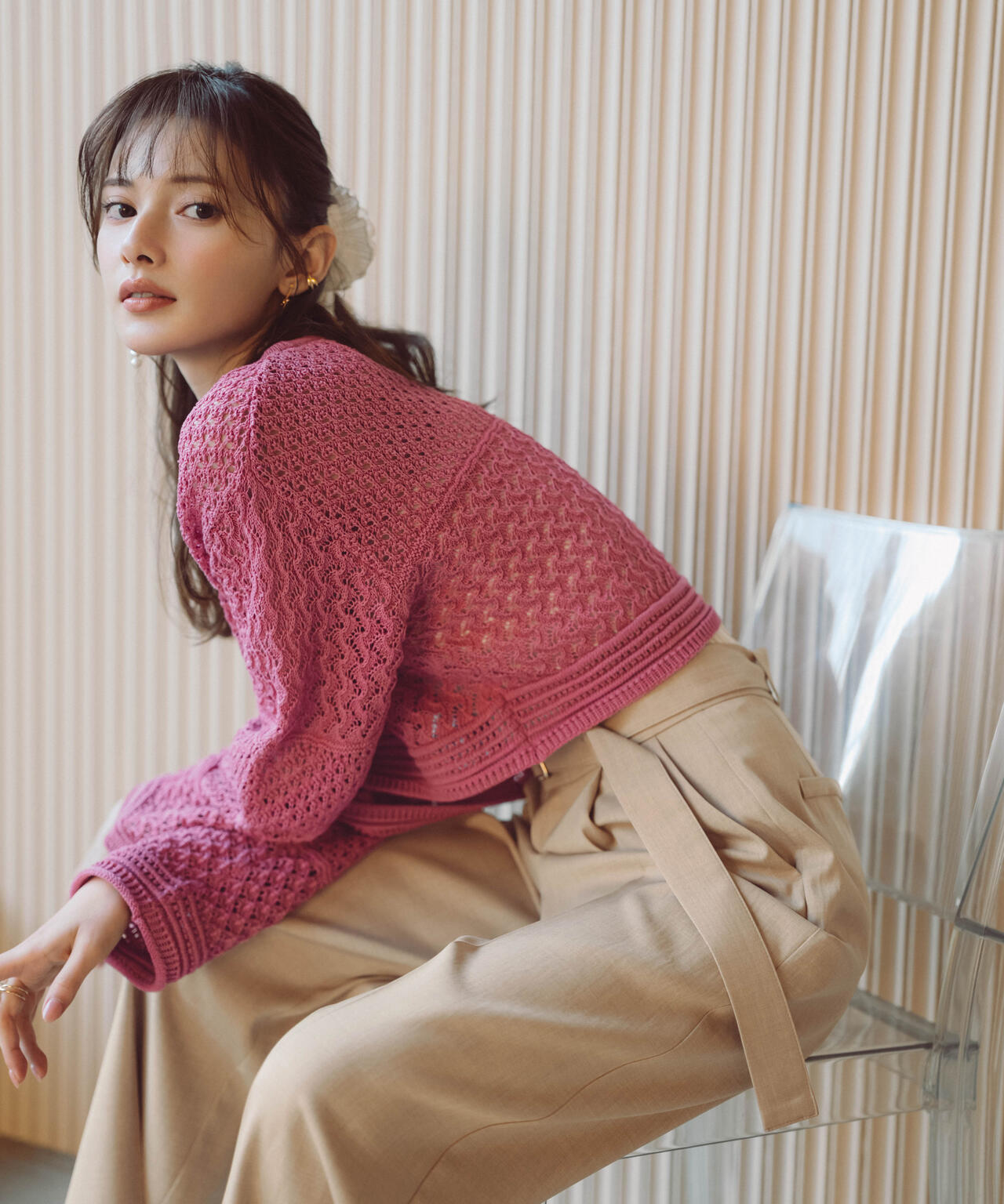 <ウォッシャブル>ベルト付きタックワイドパンツ