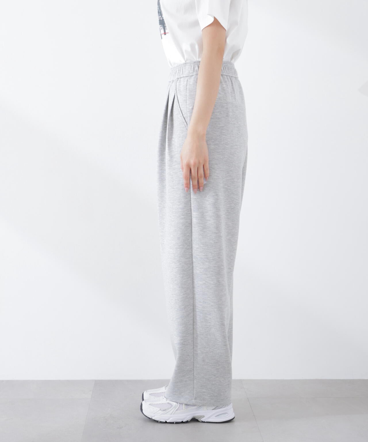 〈a/mie〉カットイージータックパンツ