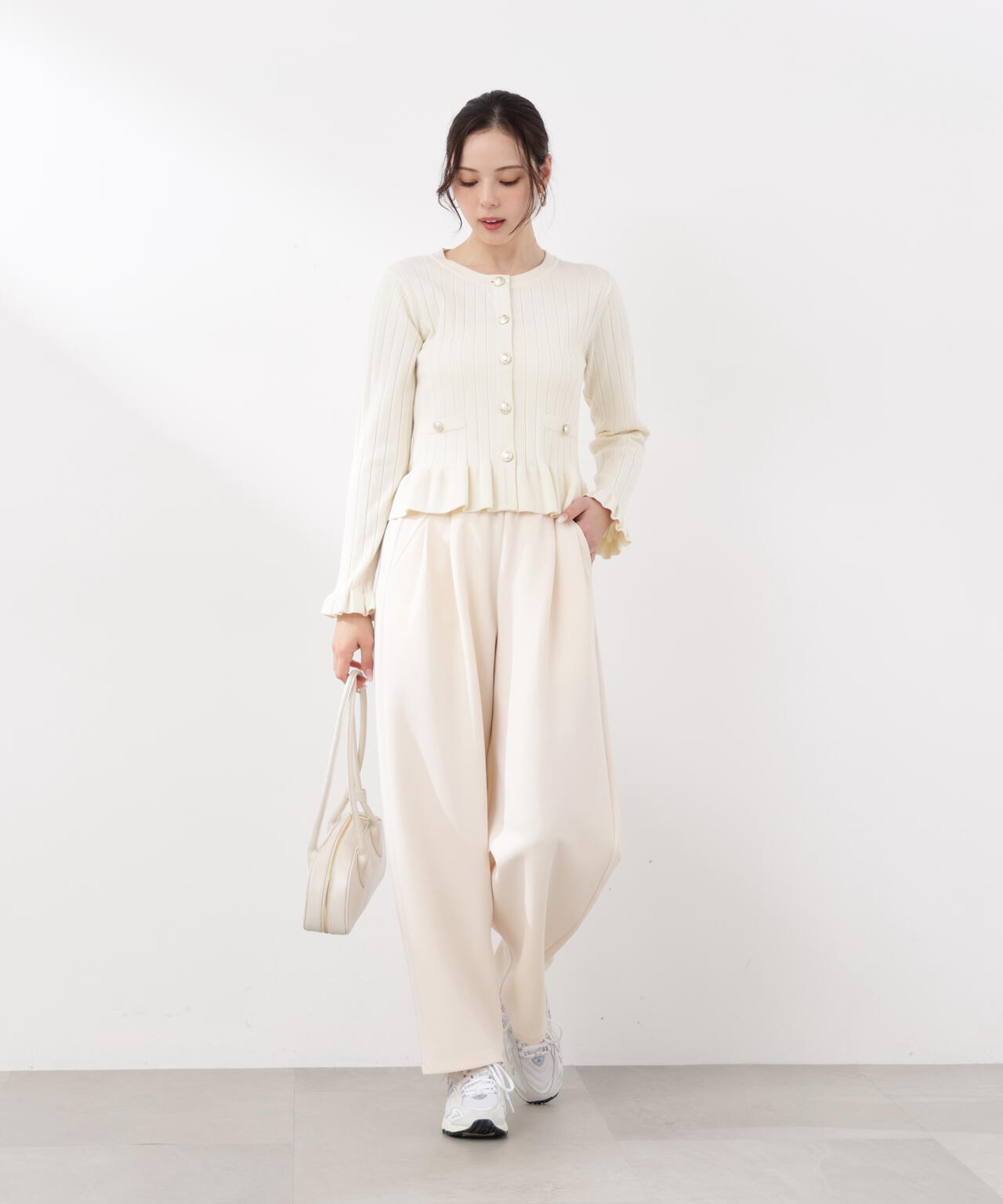 〈a/mie〉カットイージータックパンツ