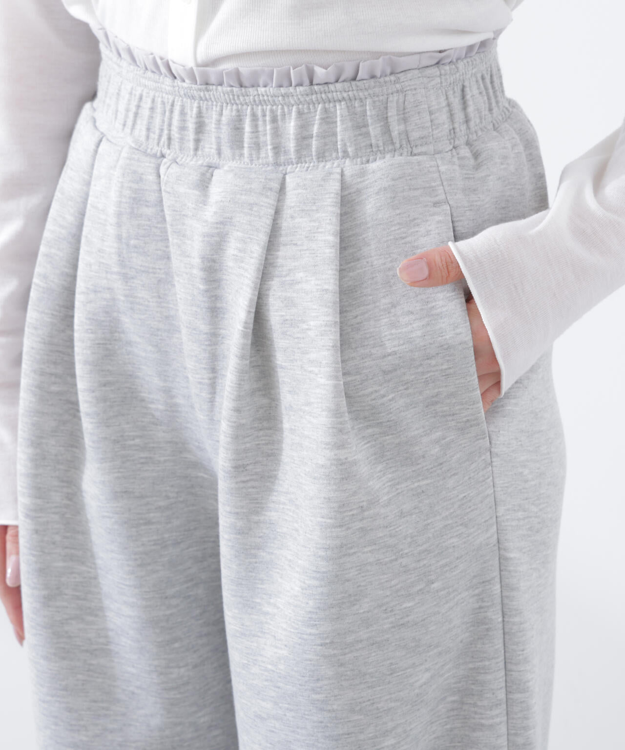 〈a/mie〉カットイージーワイドパンツ