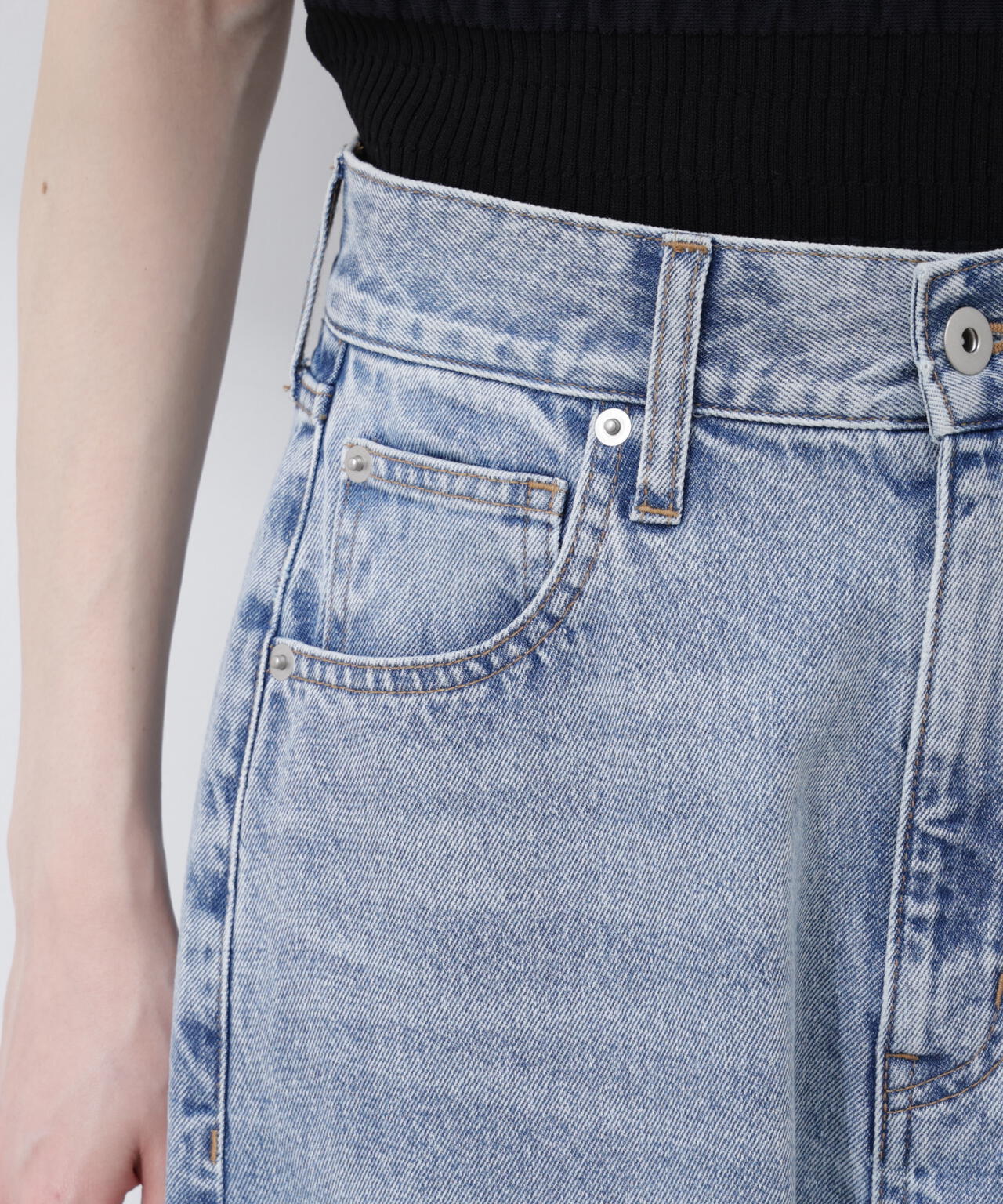 【6/5~6/7 オンライン限定2buy10%OFF対象】<青島心さん着用>〈a/mie〉ワイドバレルパンツ【ベージュ:WEB限定】