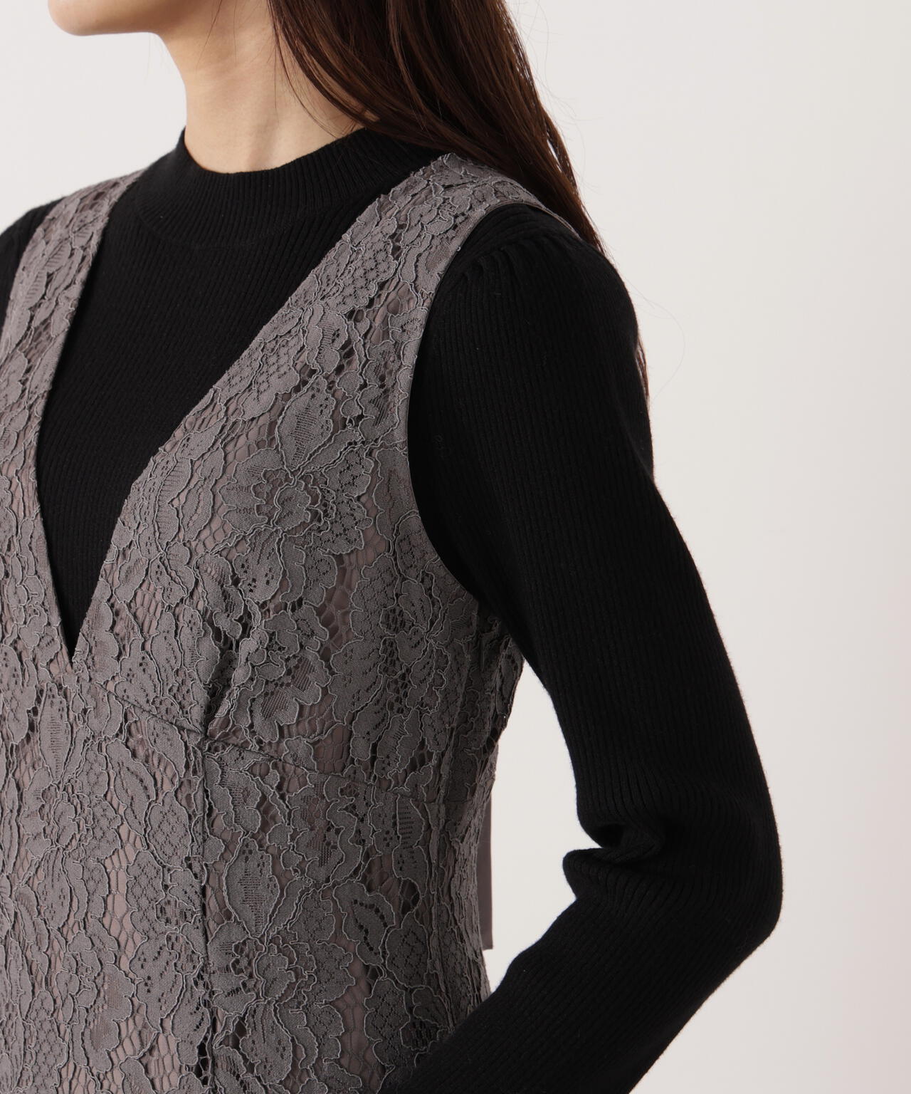 Vネックレースジャンスカ