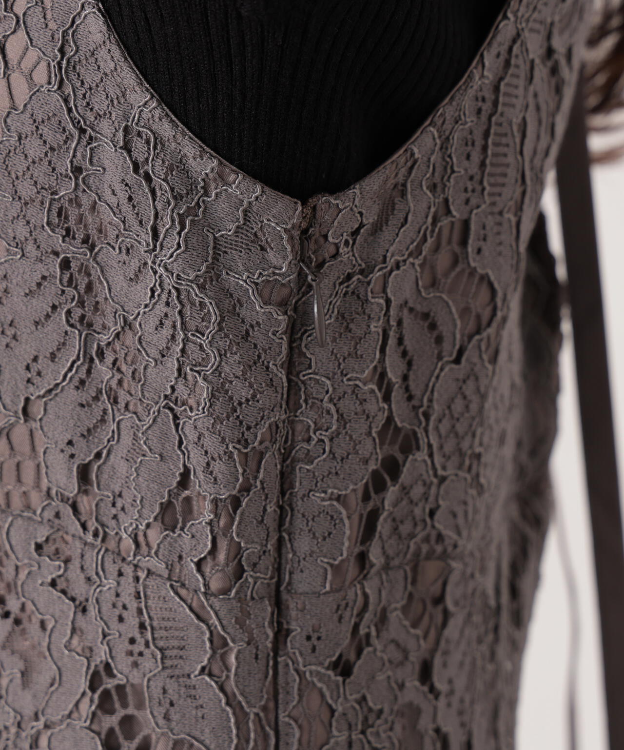 Vネックレースジャンスカ