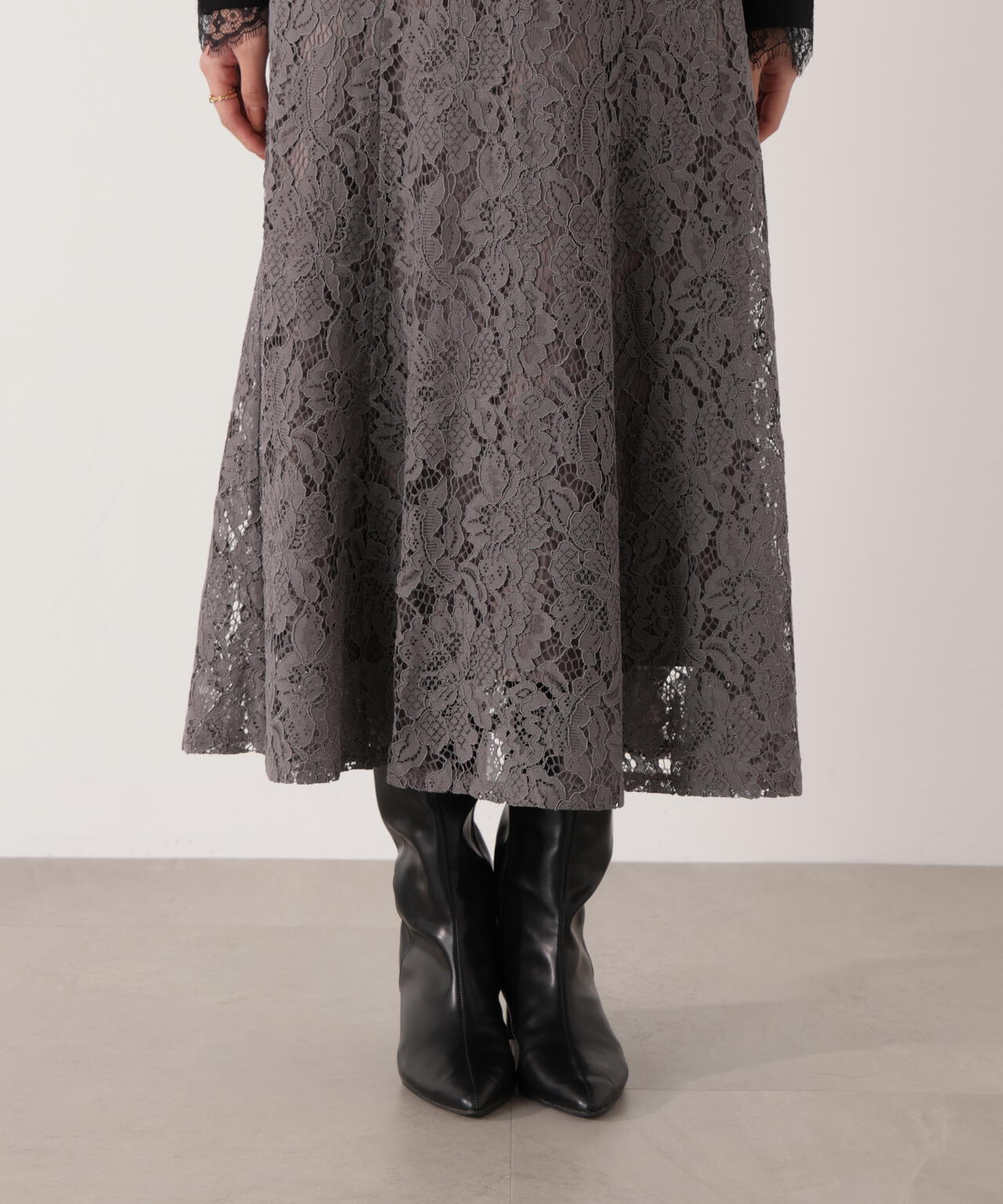 Vネックレースジャンスカ