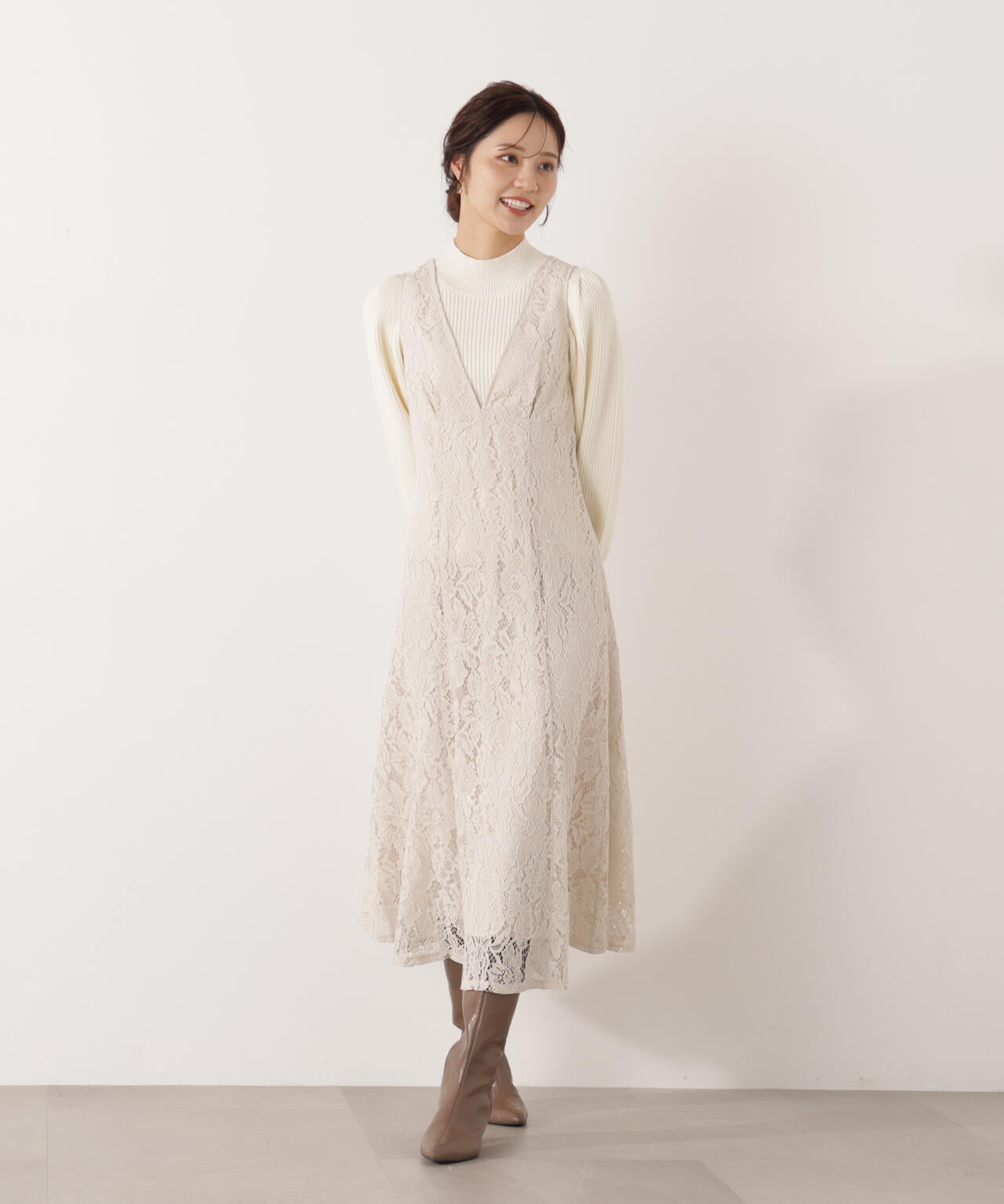 Vネックレースジャンスカ