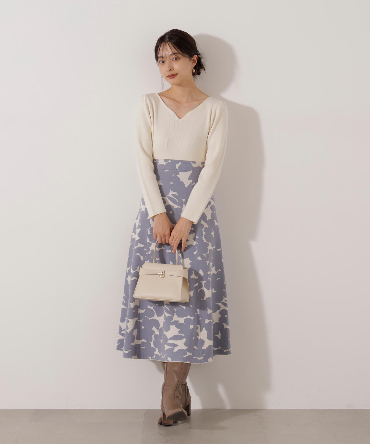 <加藤栞さん着用>ジャガードフラワーニットワンピース