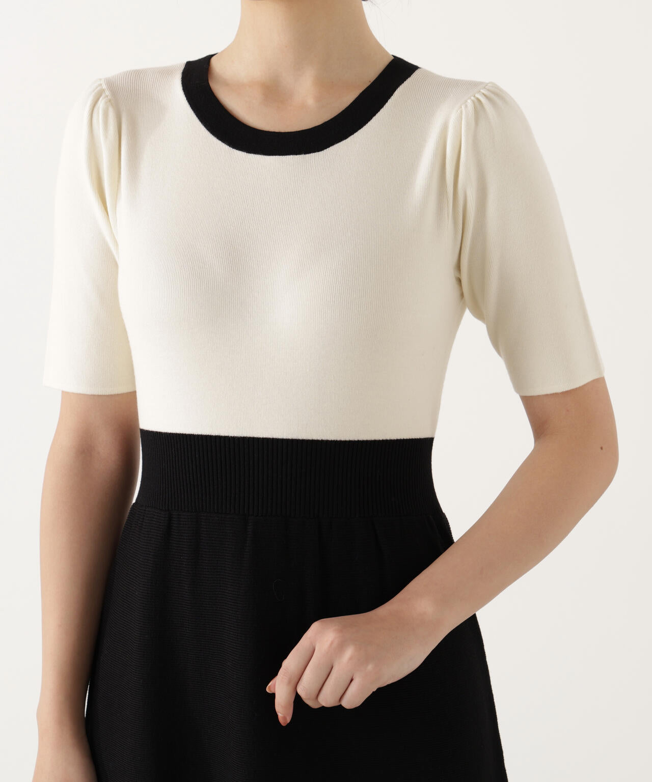 バイカラーカーデセットアップ