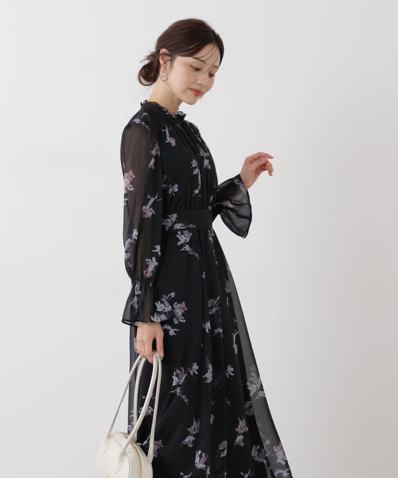 花柄プリントギャザーワンピース