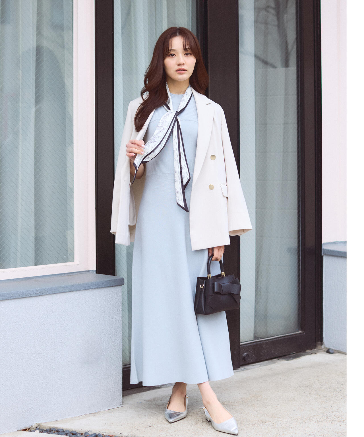 スカーフ付きニットワンピース