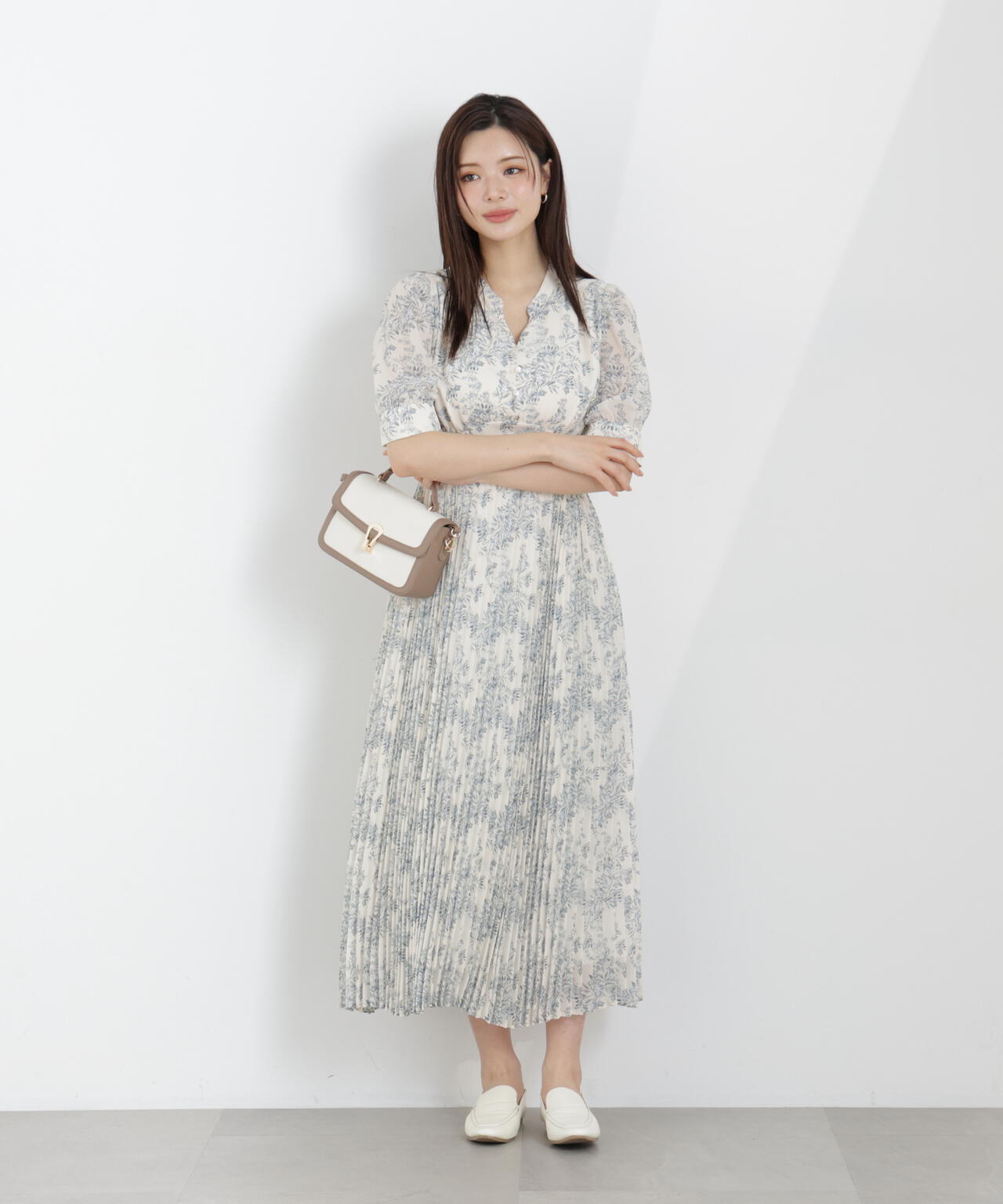 花柄プリーツワンピース【WEB・一部店舗限定】