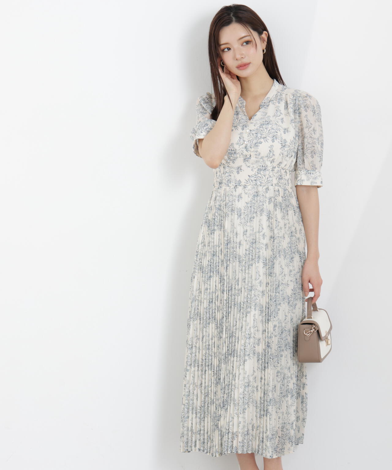 花柄プリーツワンピース【WEB・一部店舗限定】