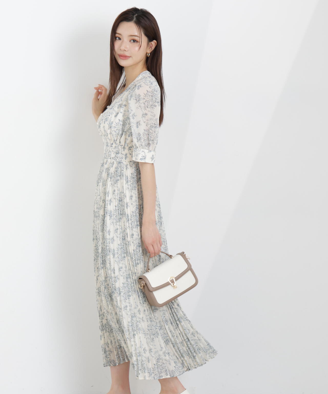 花柄プリーツワンピース【WEB・一部店舗限定】