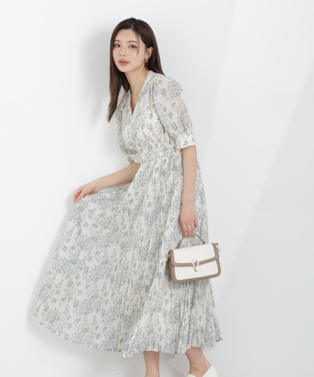 花柄プリーツワンピース【WEB・一部店舗限定】
