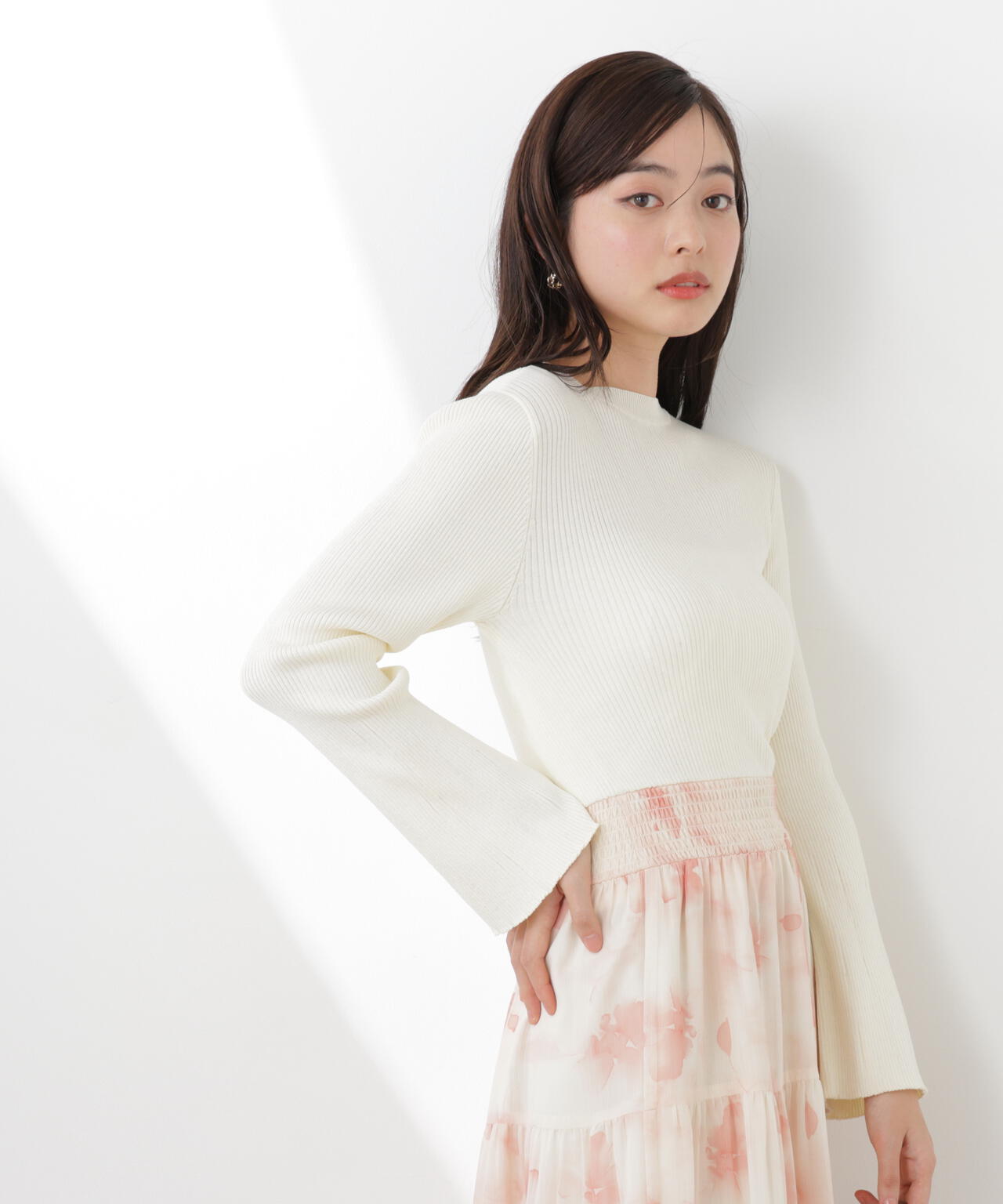 ニットドッキング花柄シャーリングワンピース【WEB・一部店舗限定】