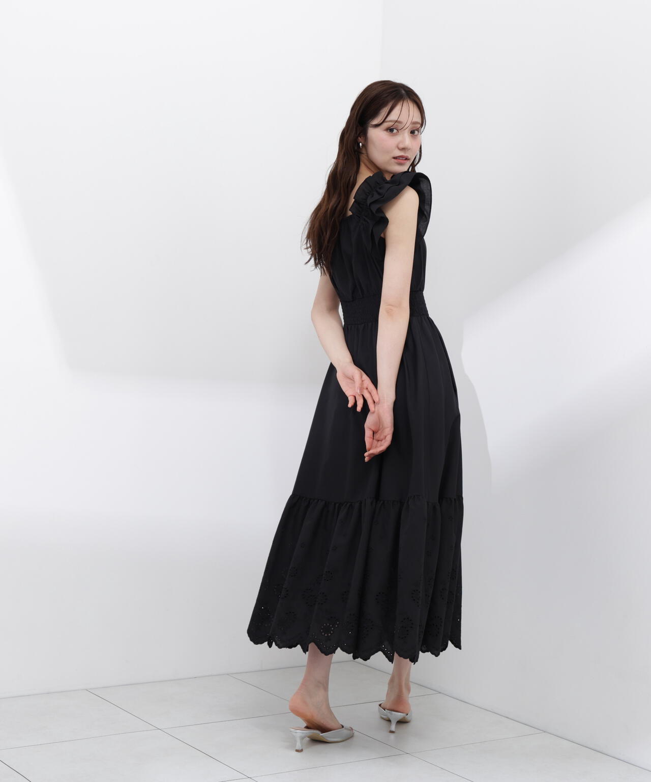 166cm B:78 W:56 H:83 S:24.5cm 着用サイズ:M