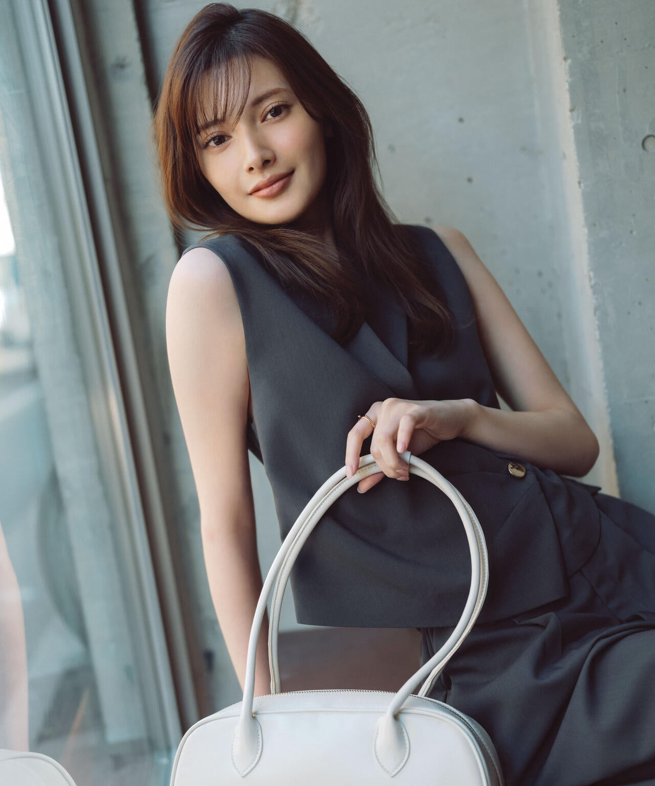 タックアシメジレ