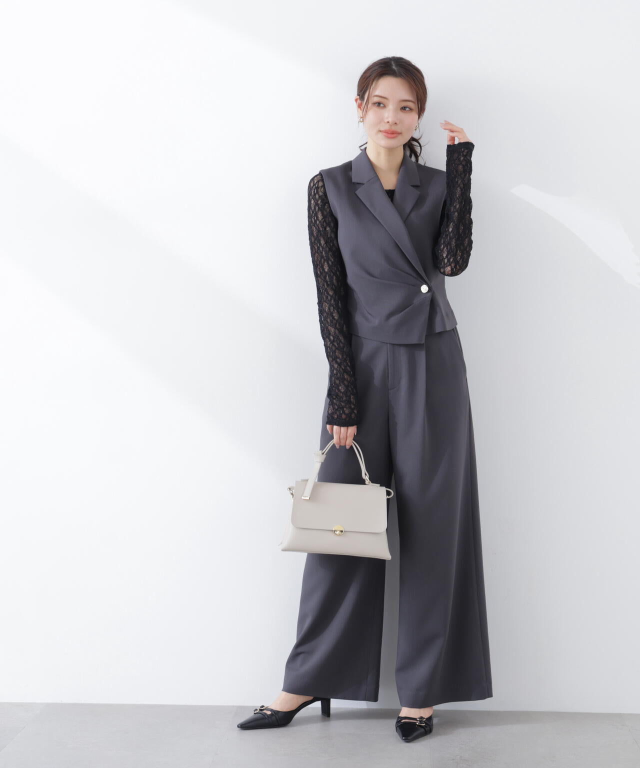 タックアシメジレ