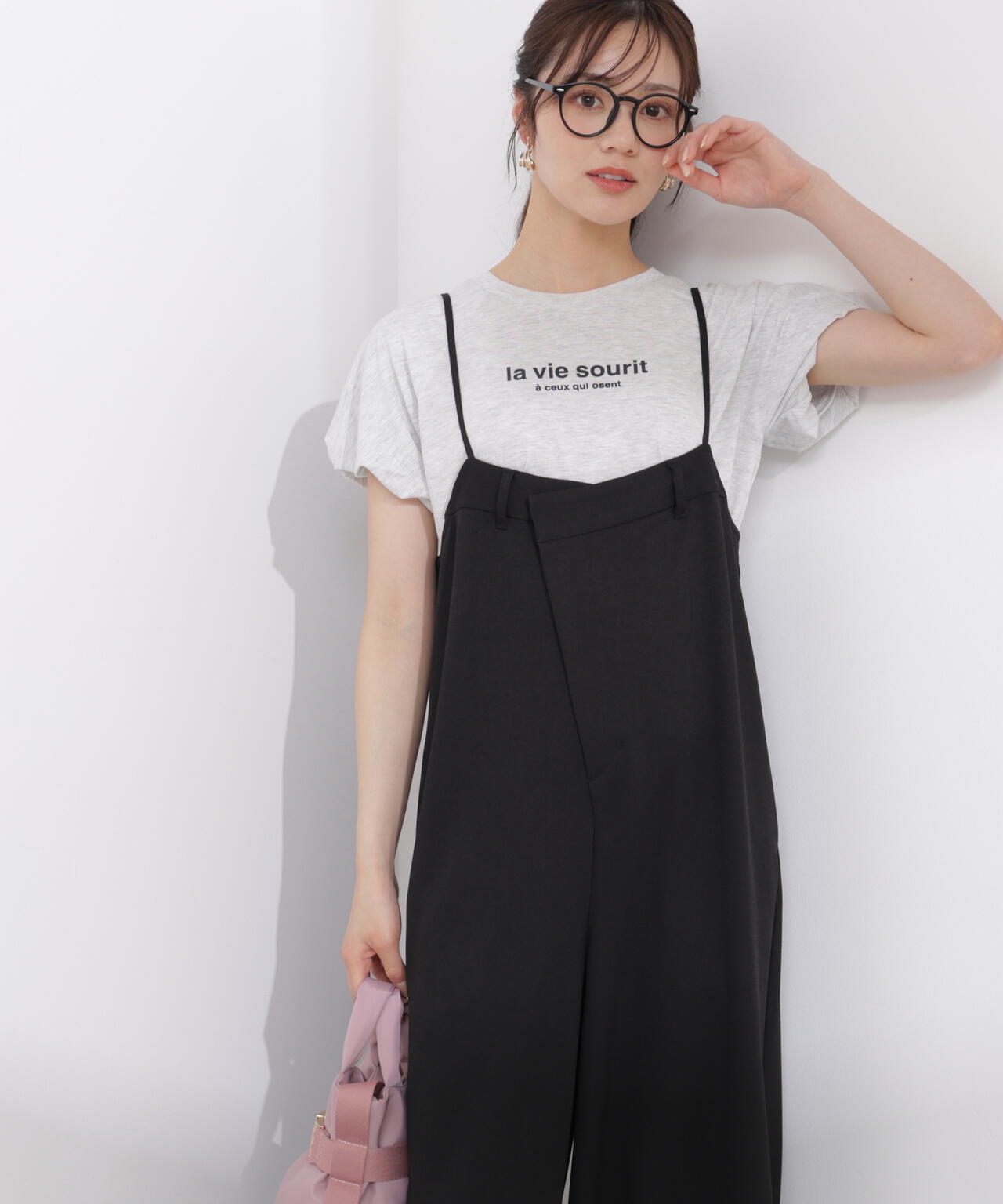<加藤栞さん着用>パフスリーブロゴTシャツ