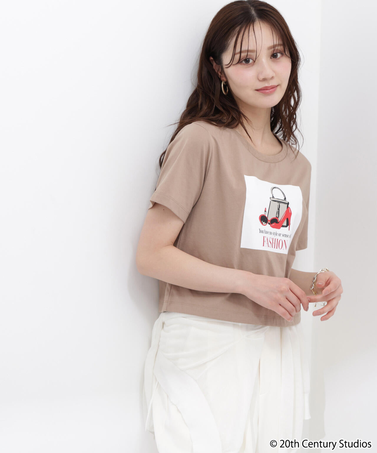 プラダを着た悪魔/フロントプリントコンパクトTシャツ