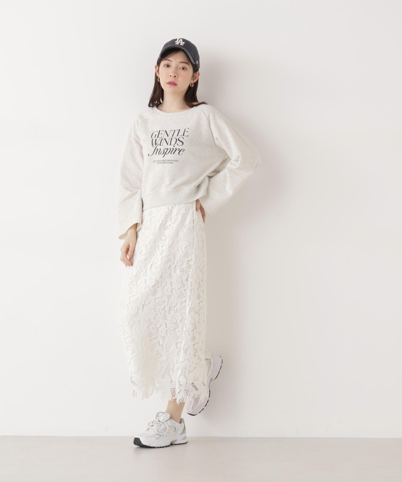 <ウォッシャブル>〈a/mie〉ラグランロゴトップス