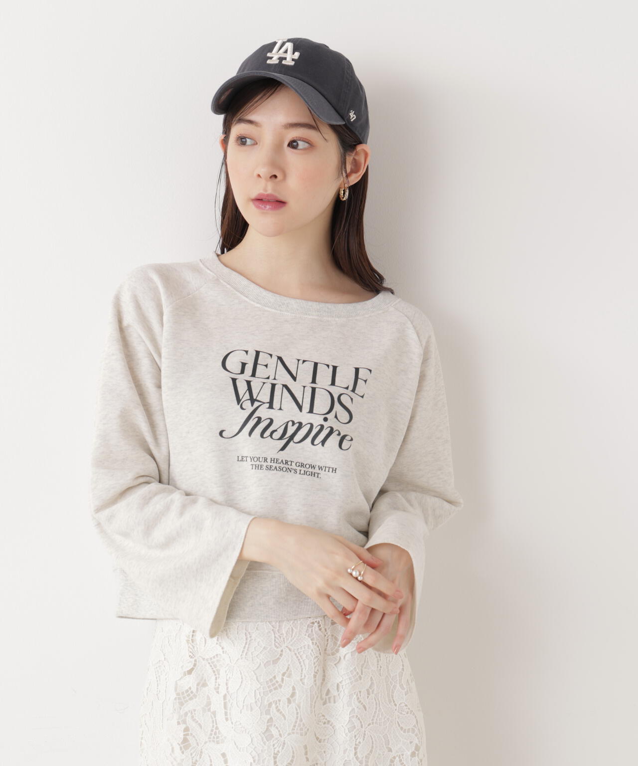 <ウォッシャブル>〈a/mie〉ラグランロゴトップス