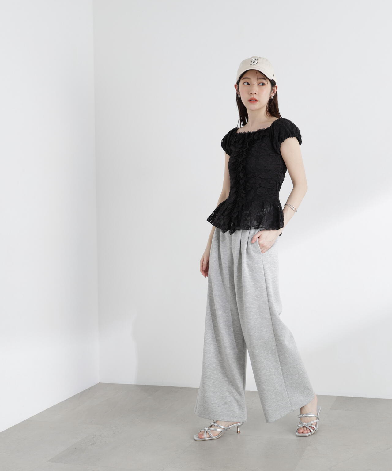 167cm 着用サイズ:FR