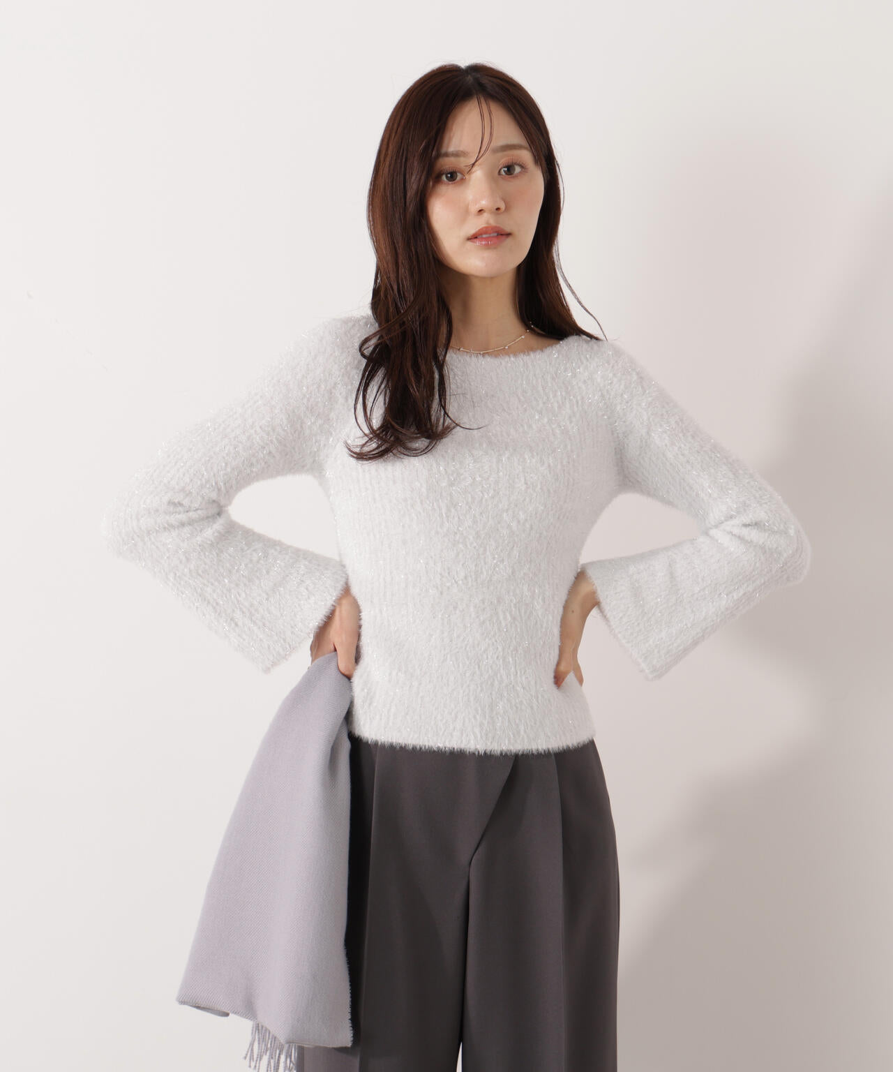 ラメフェザーボートネックニット