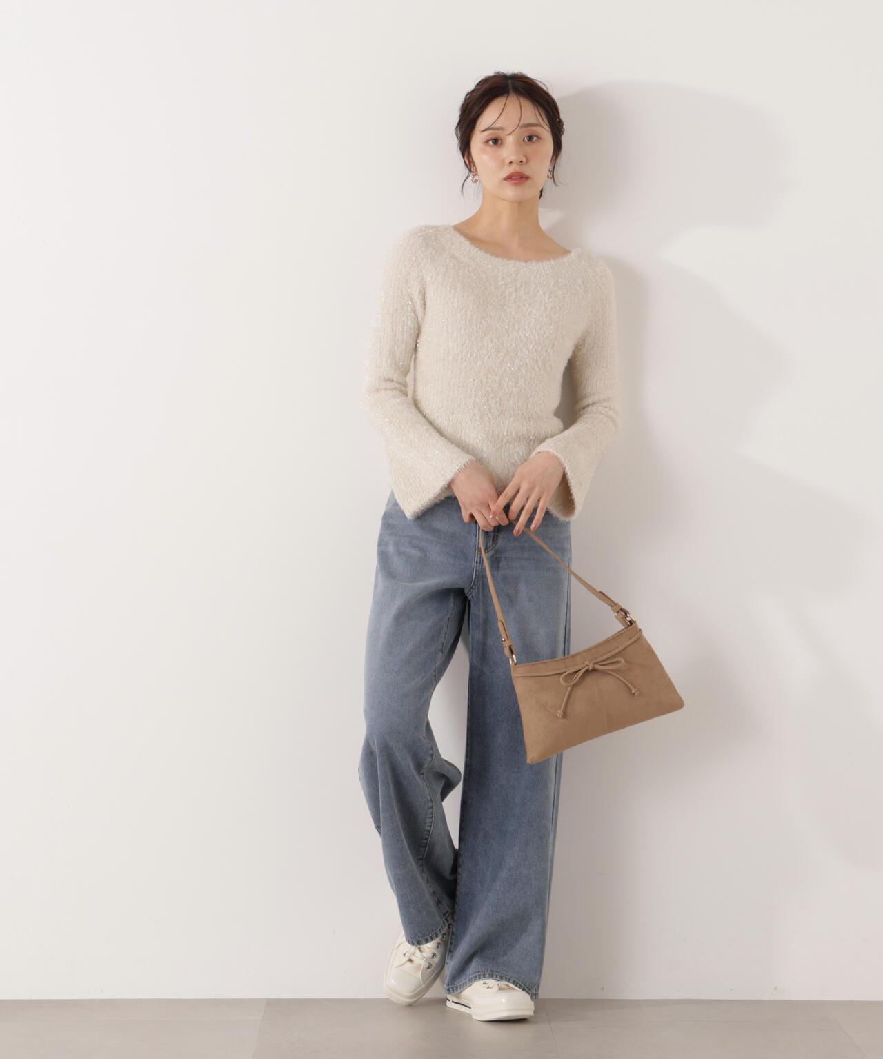 ラメフェザーボートネックニット