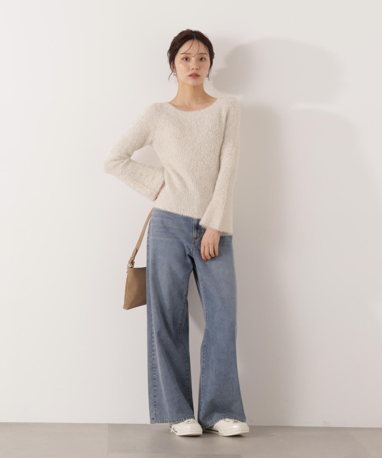 ラメフェザーボートネックニット