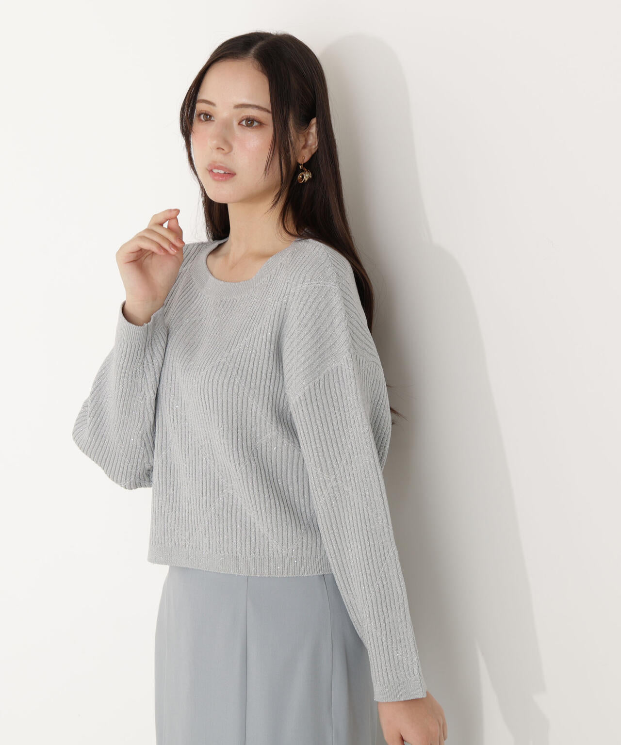 ラメ入りアイレットボクシーニット