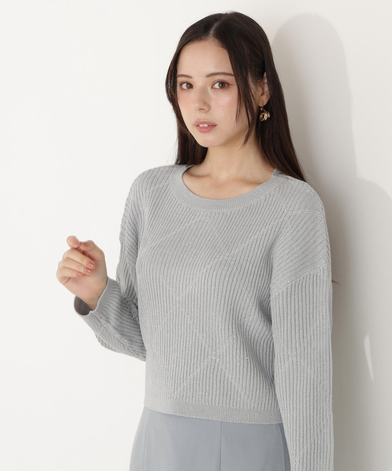 ラメ入りアイレットボクシーニット