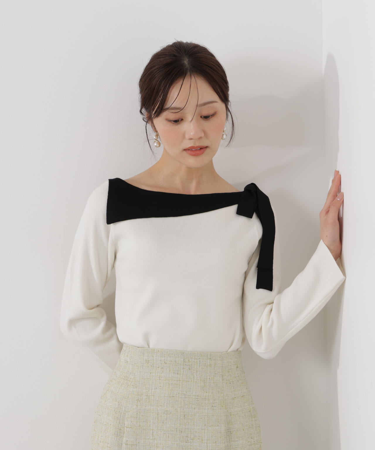 <ウォッシャブル/UV>サイドリボン総針ニット【ブルー:official site・有楽町マルイ限定】