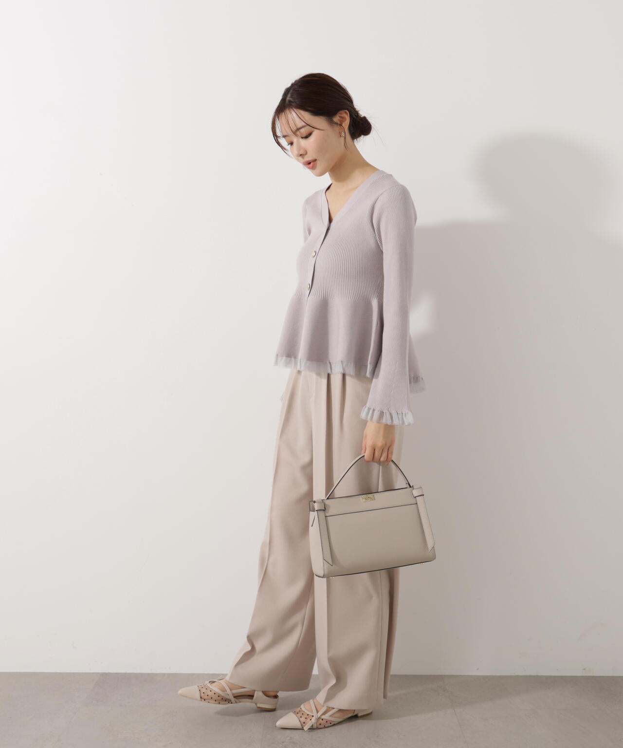 シアー切替ペプラムニット【モカ:WEB限定カラー】