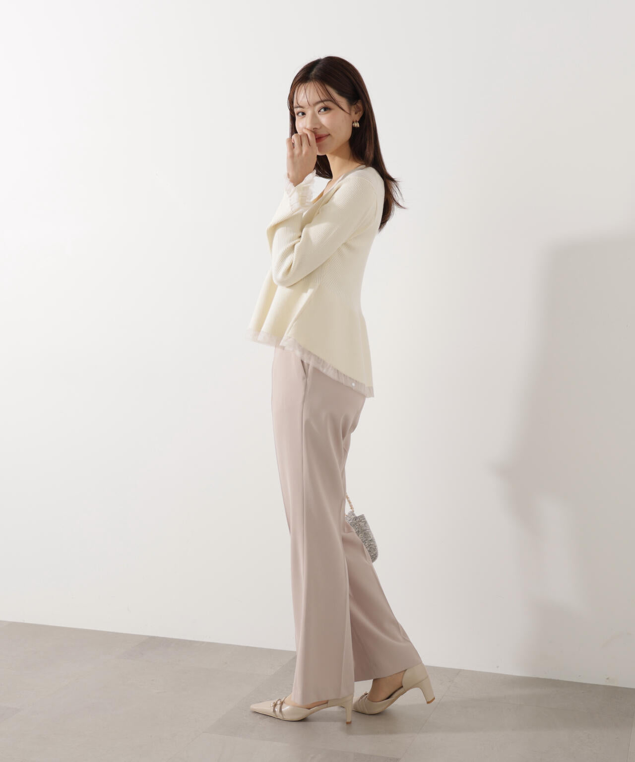 シアー切替ペプラムニット【モカ:WEB限定カラー】