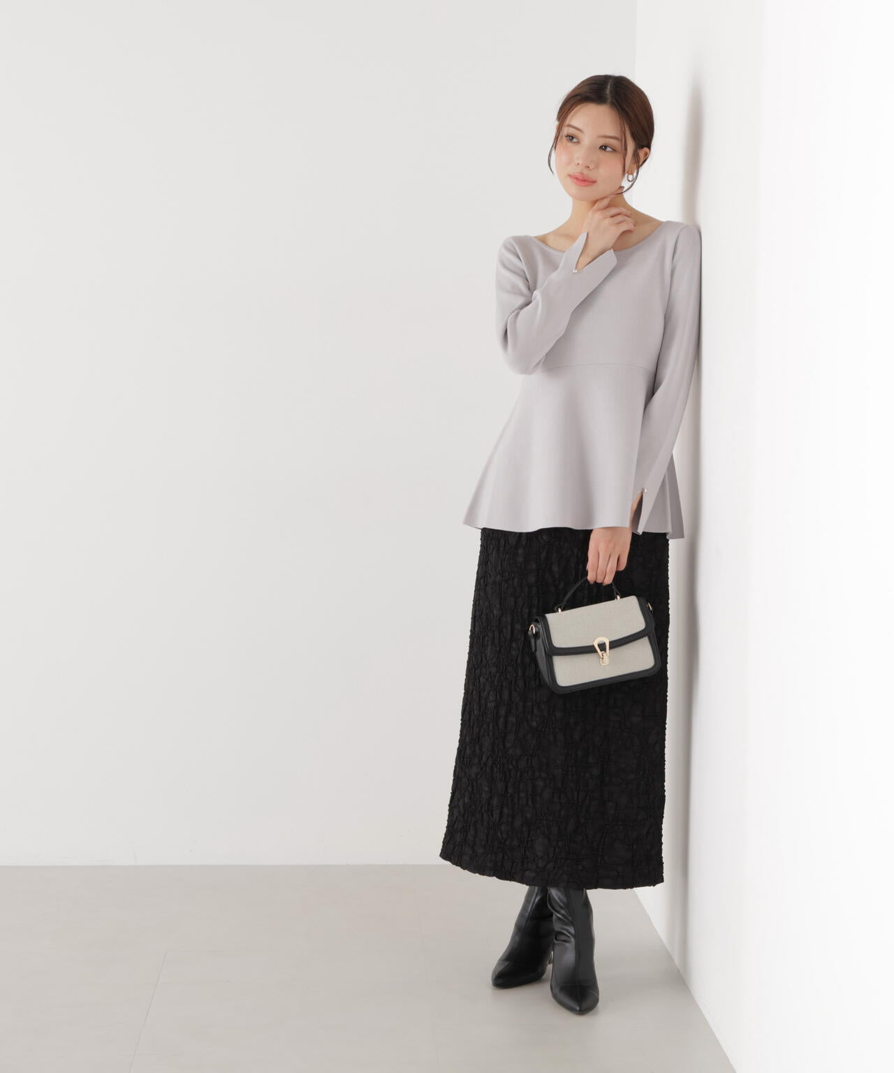 <ウォッシャブル/UV>ペプラムベーシックニット【ブルー:official site・ZOZOTOWN・一部店舗限定】