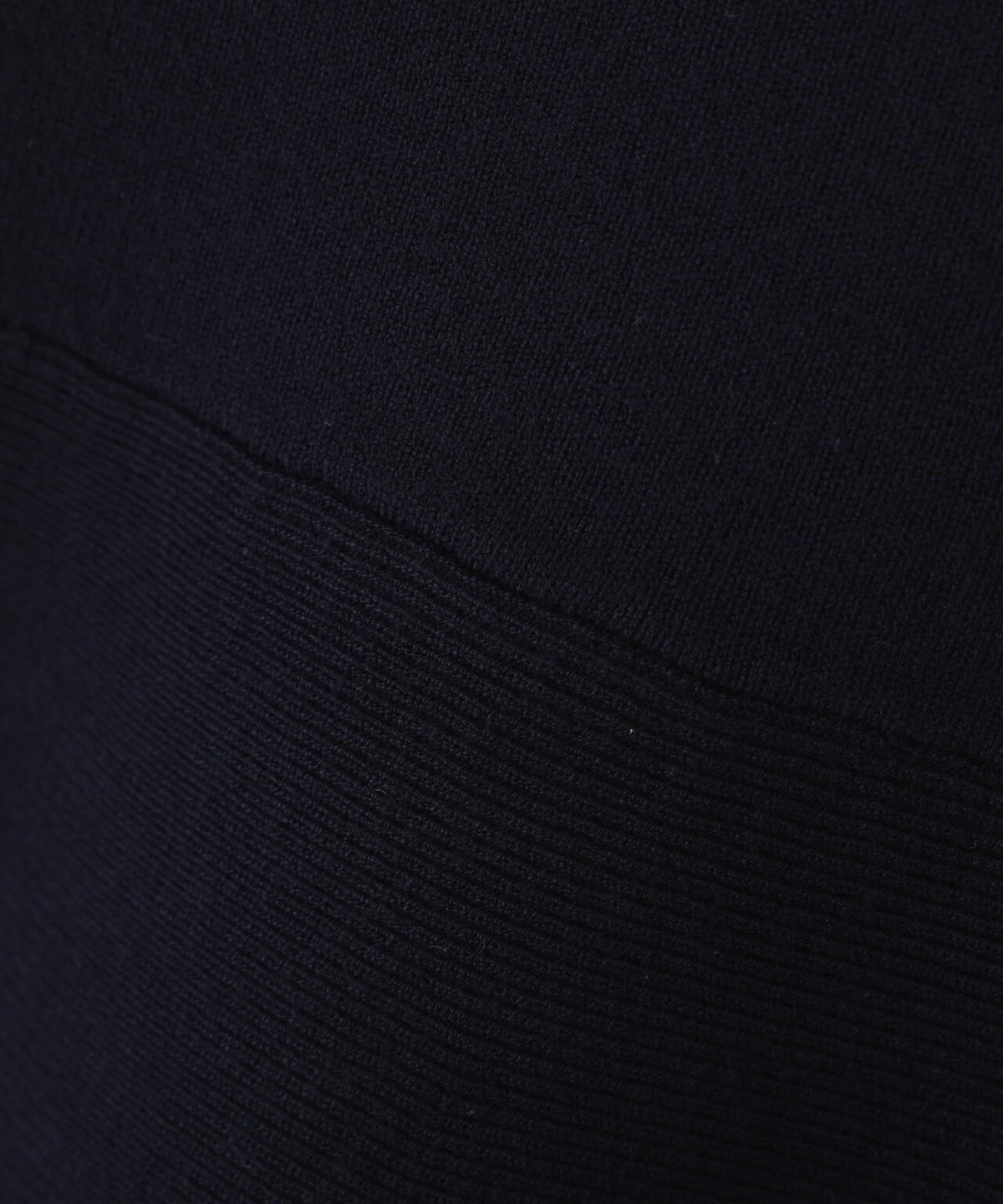 <ウォッシャブル/UV>ペプラムベーシックニット【ブルー:official site・ZOZOTOWN・一部店舗限定】