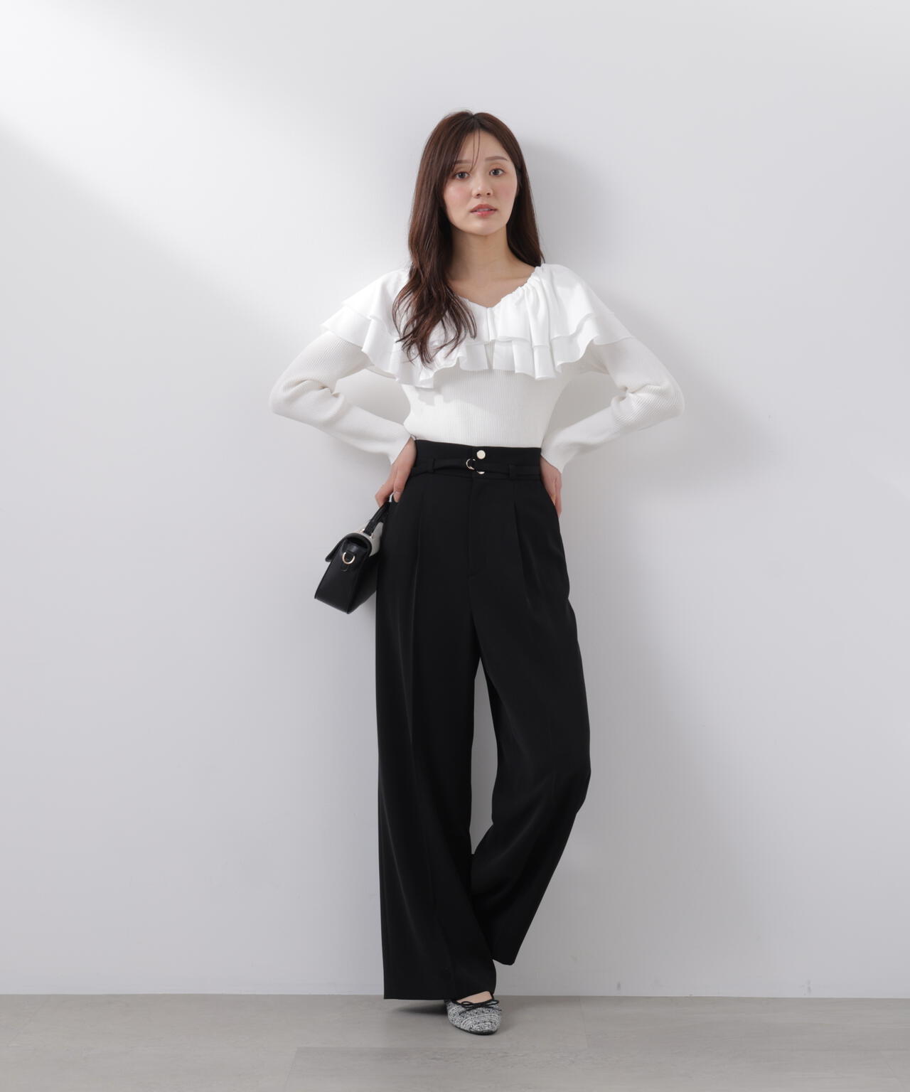 ボリュームラッフルニット【ピンク×ピンク:official site・一部店舗限定】