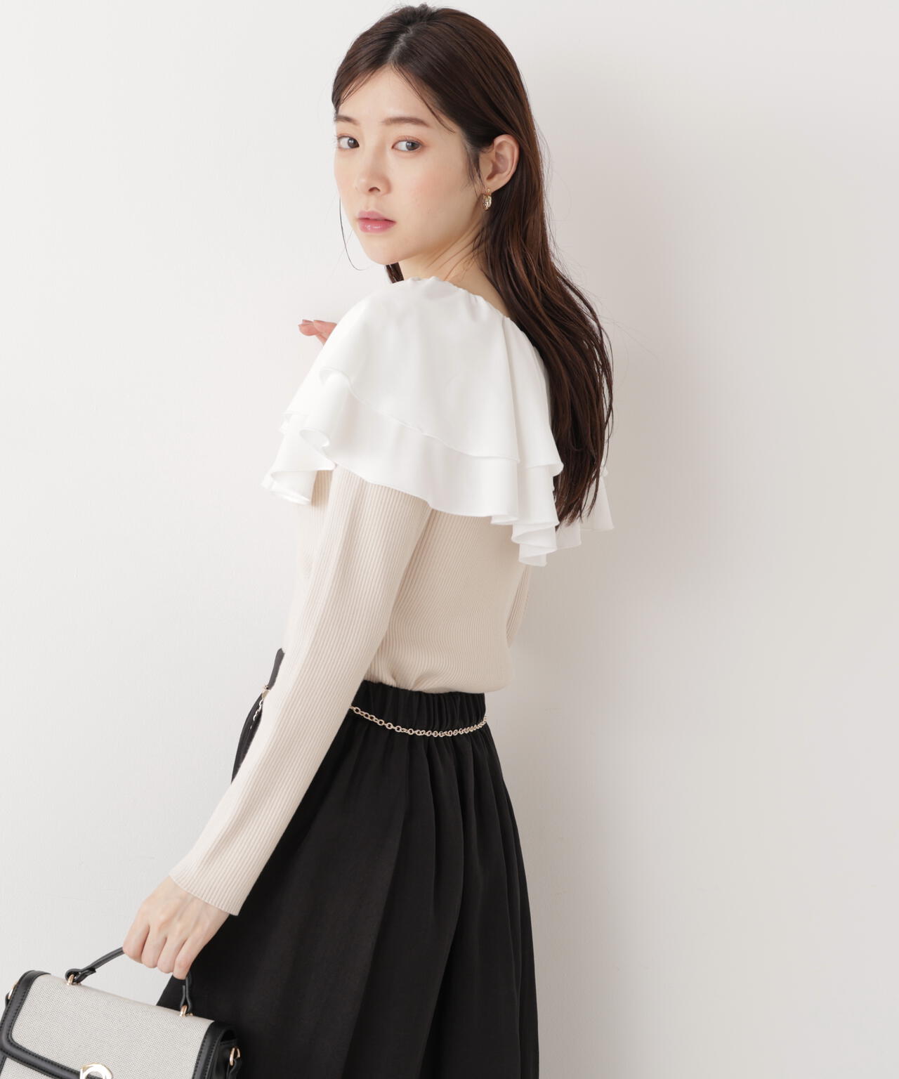 ボリュームラッフルニット【ピンク×ピンク:official site・一部店舗限定】