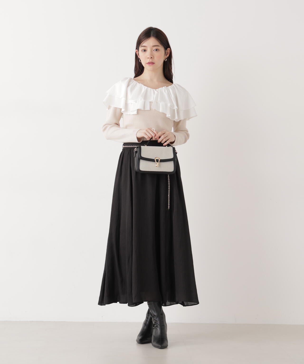 ボリュームラッフルニット【ピンク×ピンク:official site・一部店舗限定】