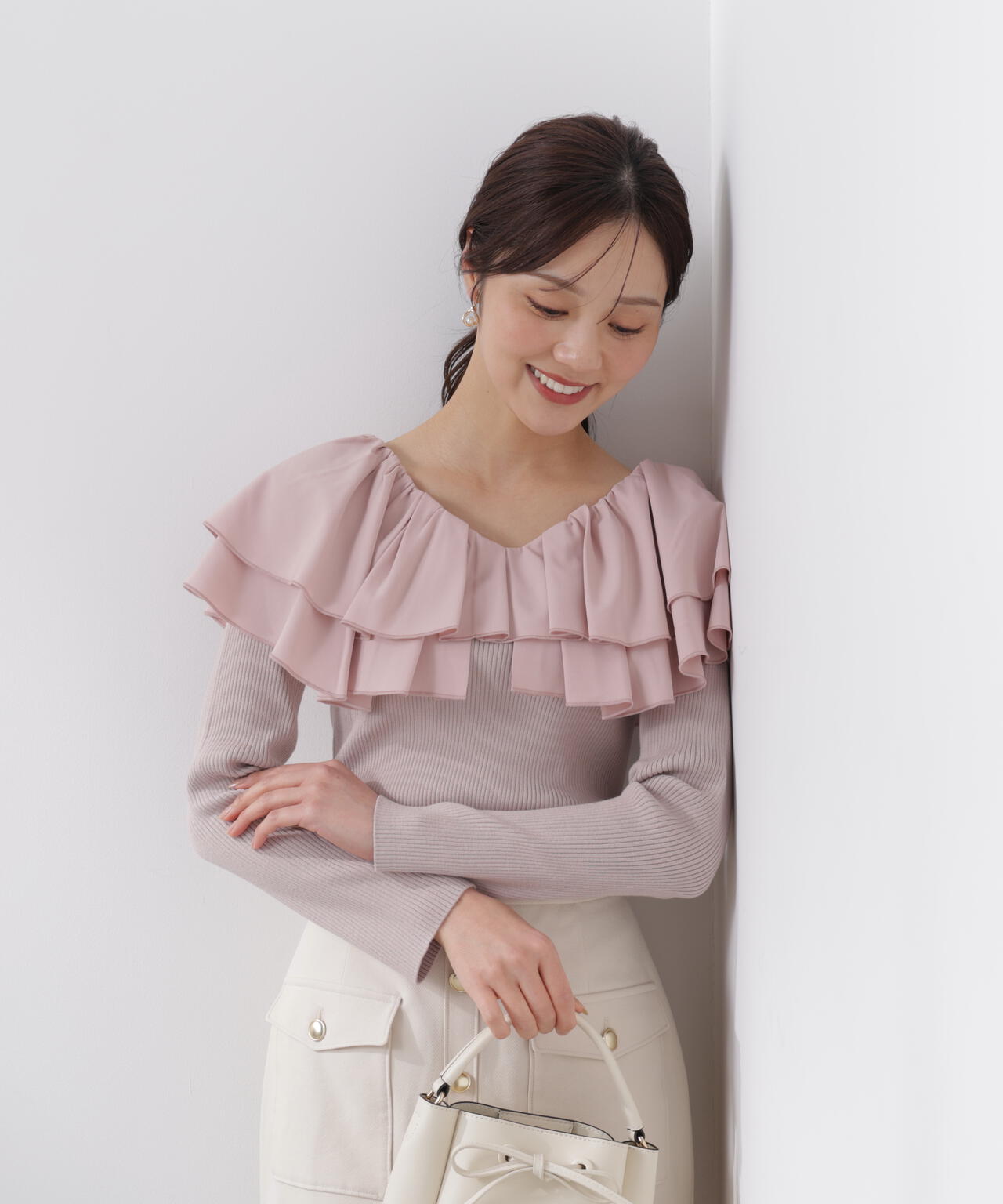 ボリュームラッフルニット【ピンク×ピンク:official site・一部店舗限定】