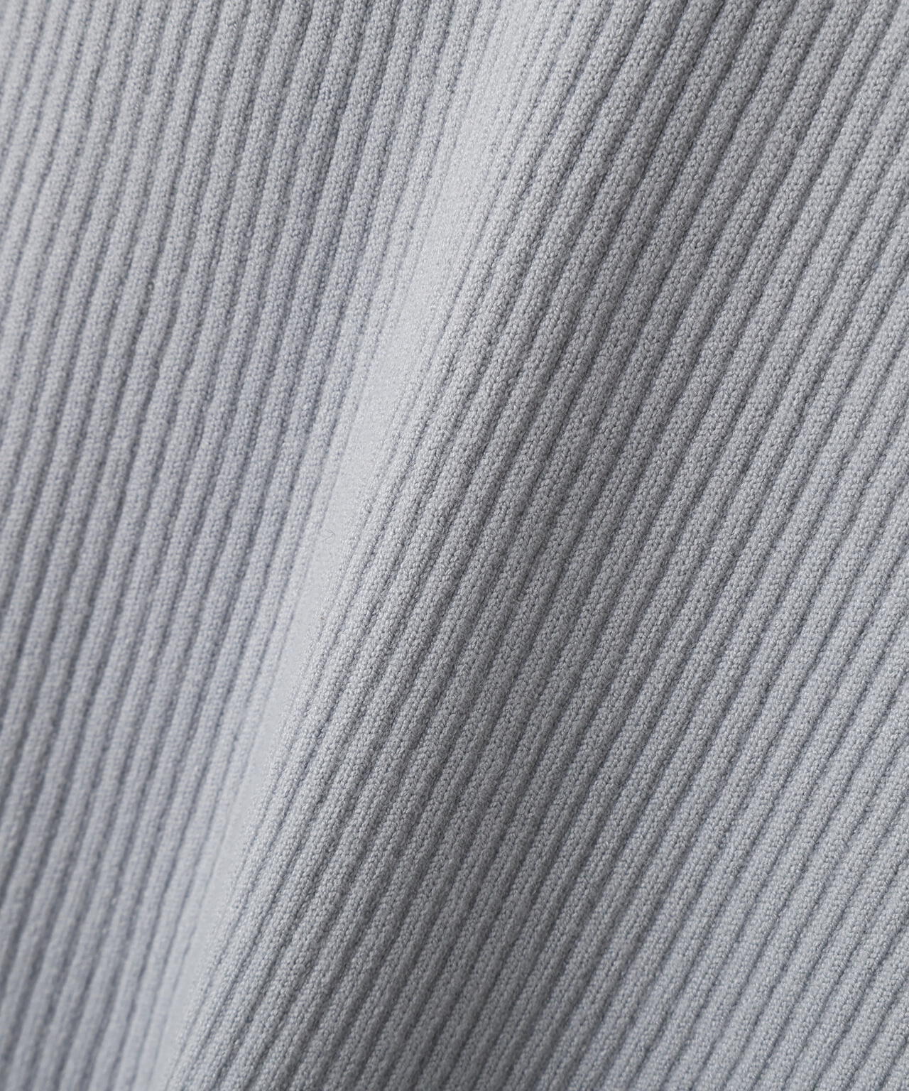 ボリュームラッフルニット【ピンク×ピンク:official site・一部店舗限定】