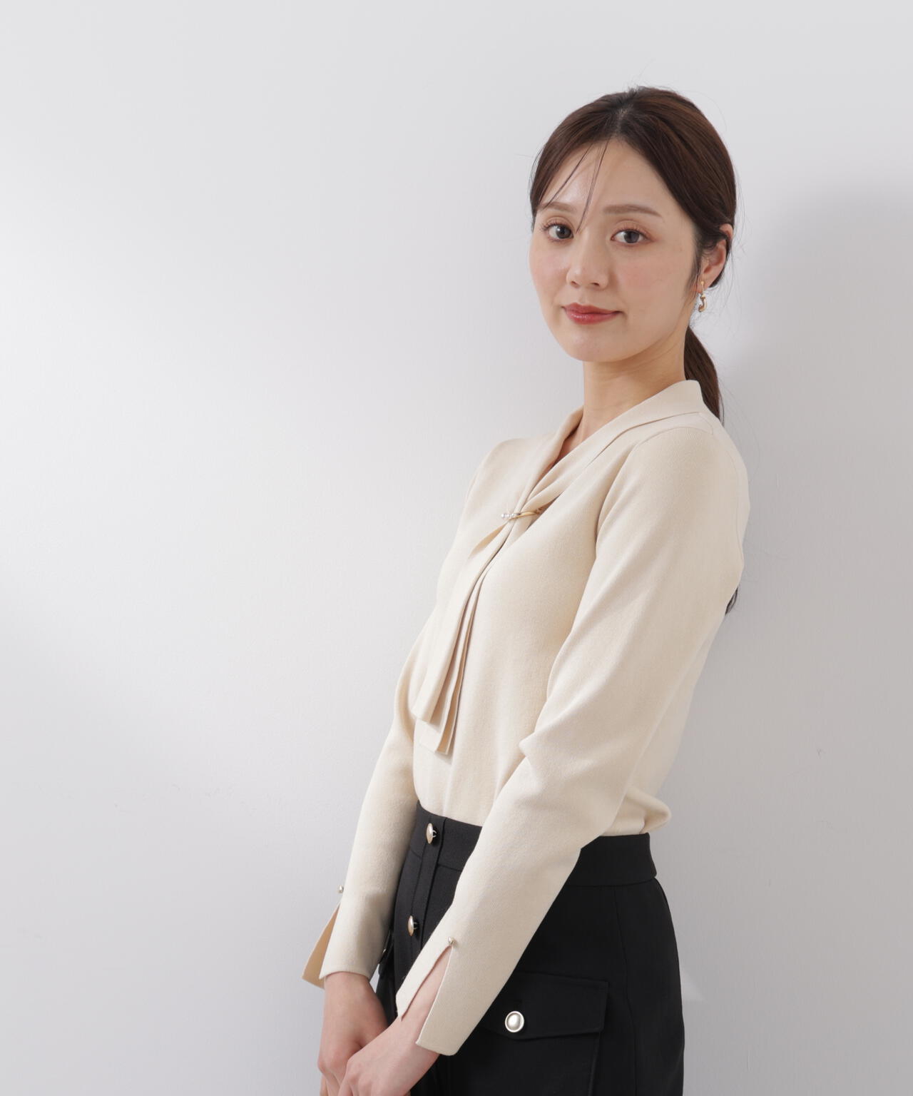 パールリングボウタイニット【グレー:official site・ZOZOTOWN・一部店舗限定】
