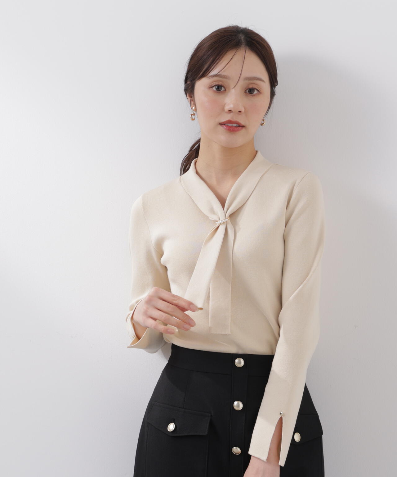 パールリングボウタイニット【グレー:official site・ZOZOTOWN・一部店舗限定】