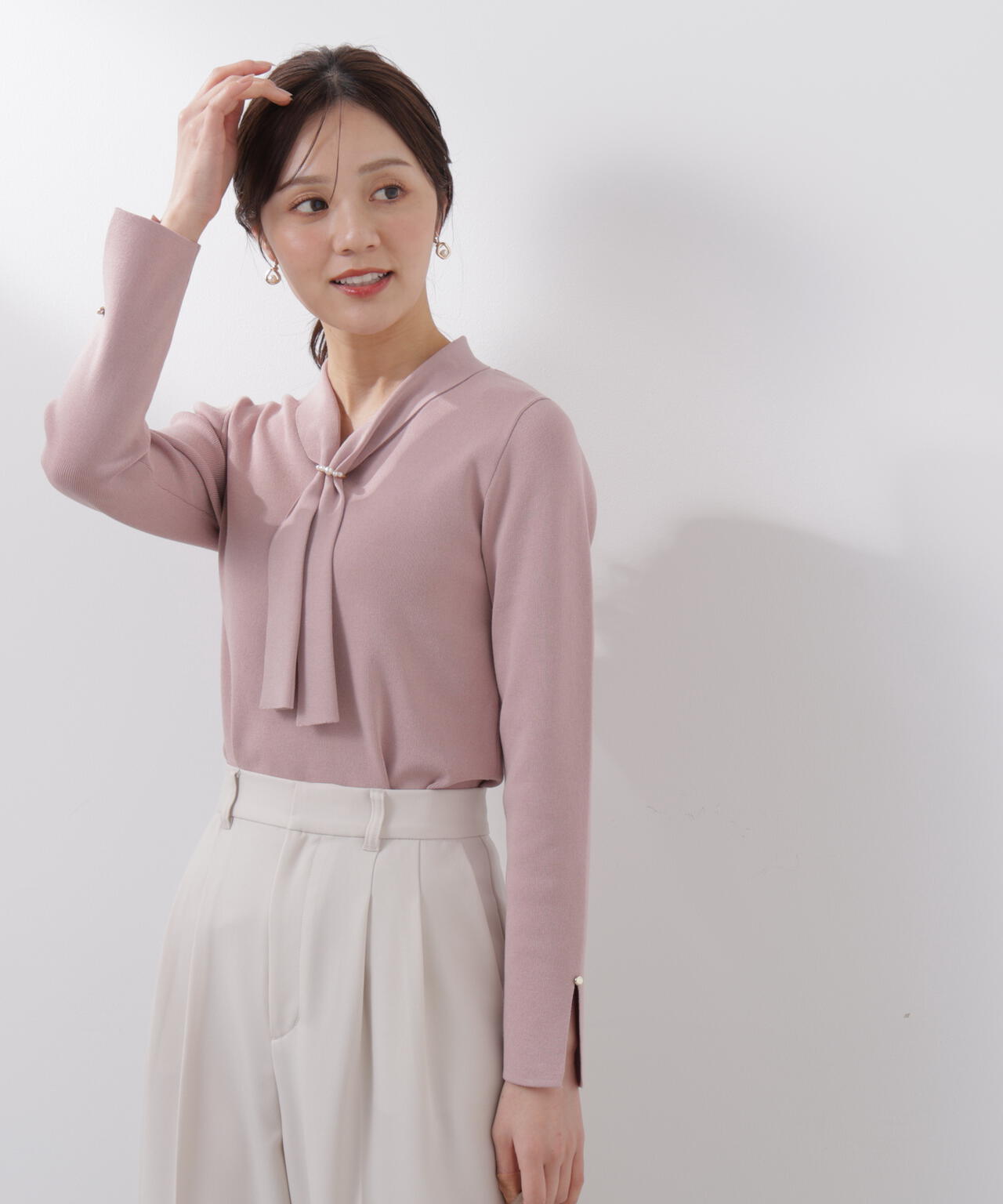パールリングボウタイニット【グレー:official site・ZOZOTOWN・一部店舗限定】