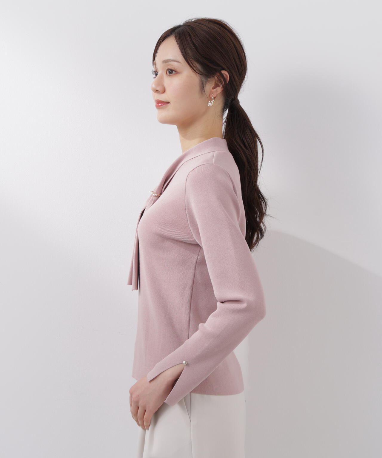 パールリングボウタイニット【グレー:official site・ZOZOTOWN・一部店舗限定】