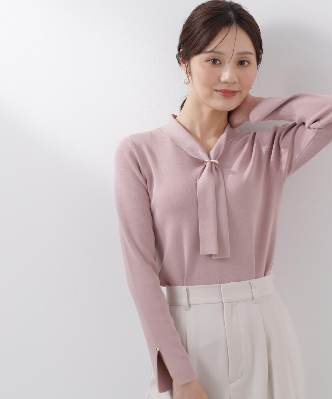 パールリングボウタイニット【グレー:official site・ZOZOTOWN・一部店舗限定】
