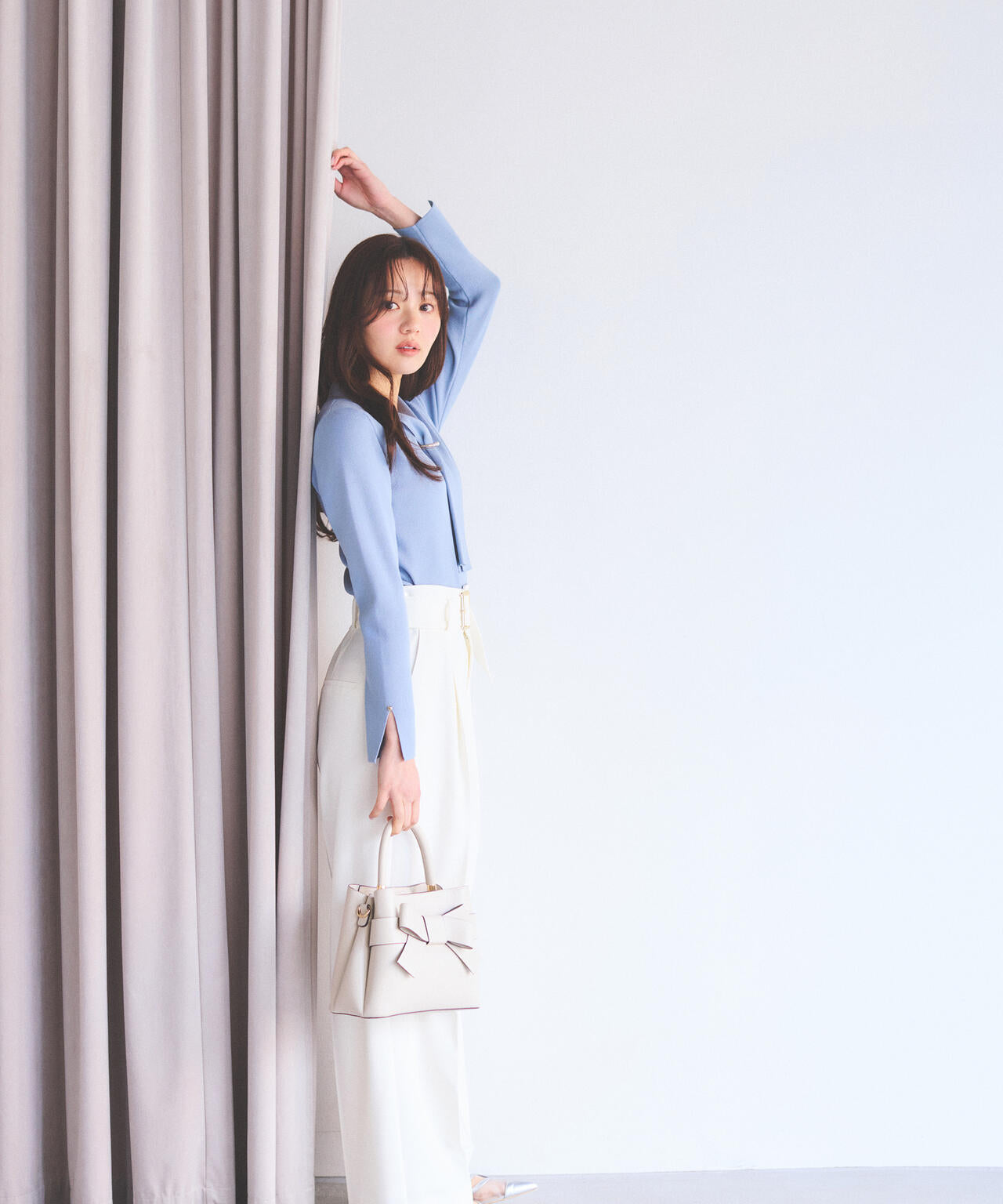 パールリングボウタイニット【グレー:official site・ZOZOTOWN・一部店舗限定】