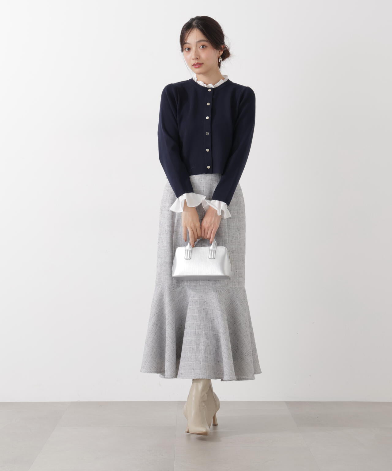 フリルショートカーディガン